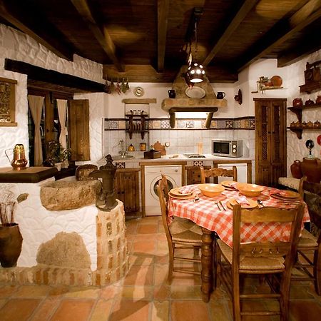 Casa Rural Margarita II มอนตันเชซ ภายนอก รูปภาพ